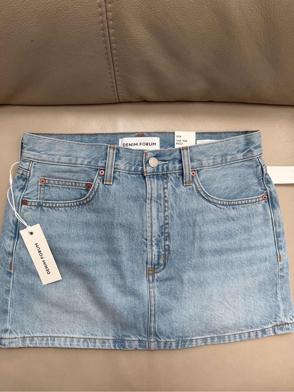 Aritiza The 90’s Ricci Mid Rise Micro Jean Skirt